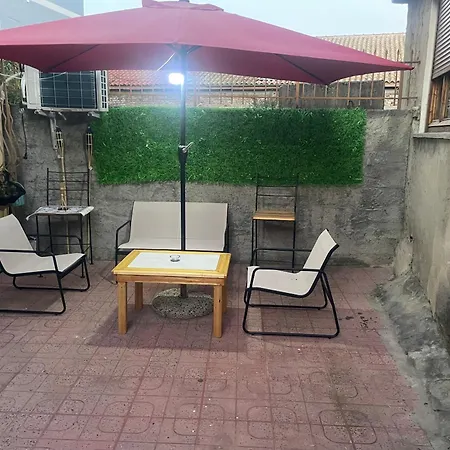 Romeo With Private Garden 게스트하우스 *