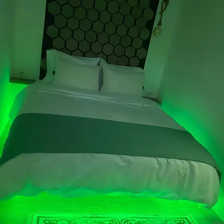 Romeo With Private Garden Penzion *