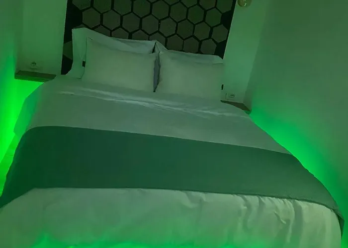 Romeo With Private Garden Konukevi *