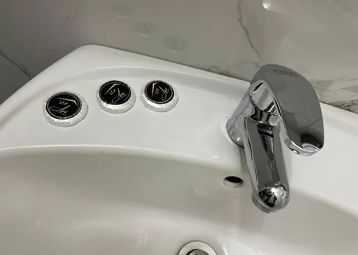 Romeo With Private Garden Konukevi *