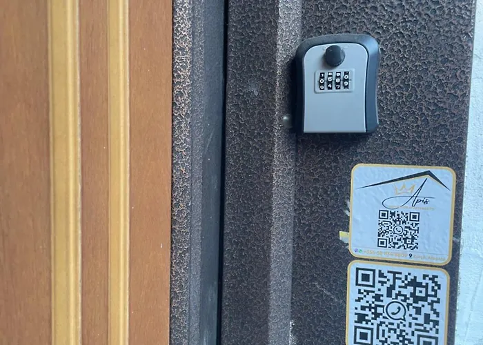 Konukevi Romeo With Private Garden *