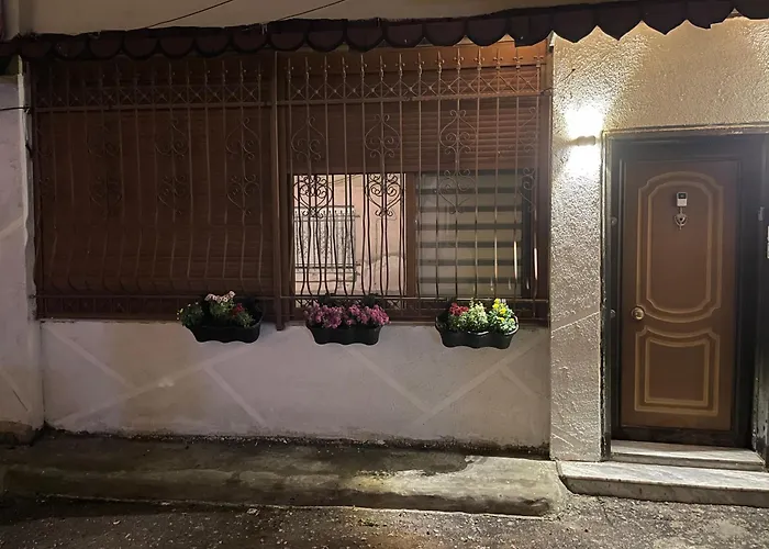 Romeo With Private Garden * Görice