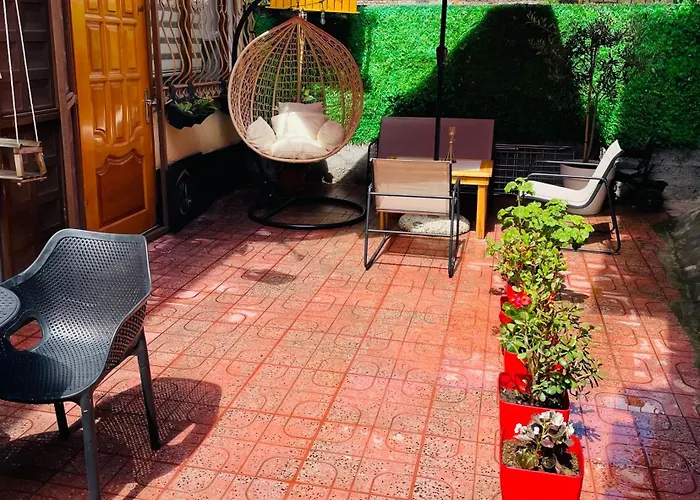 Romeo With Private Garden *